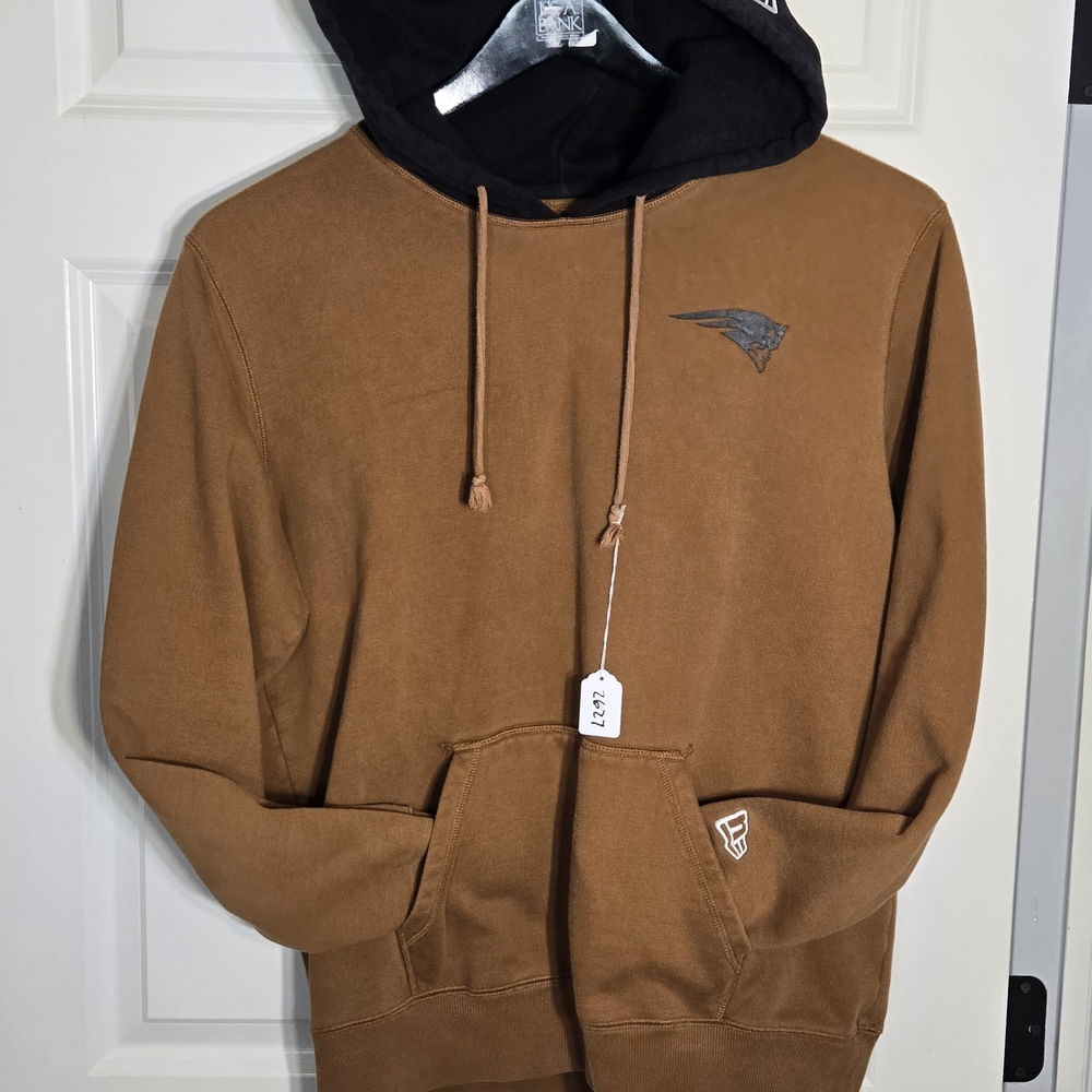 New Era NHL New England Patriots Brown Salute to Service Hoodie